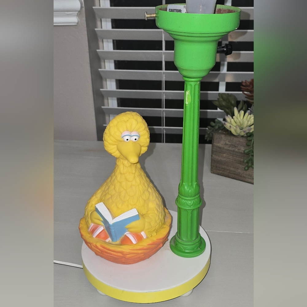 1970's VINTAGE Sesame Street Big Bird Lamp